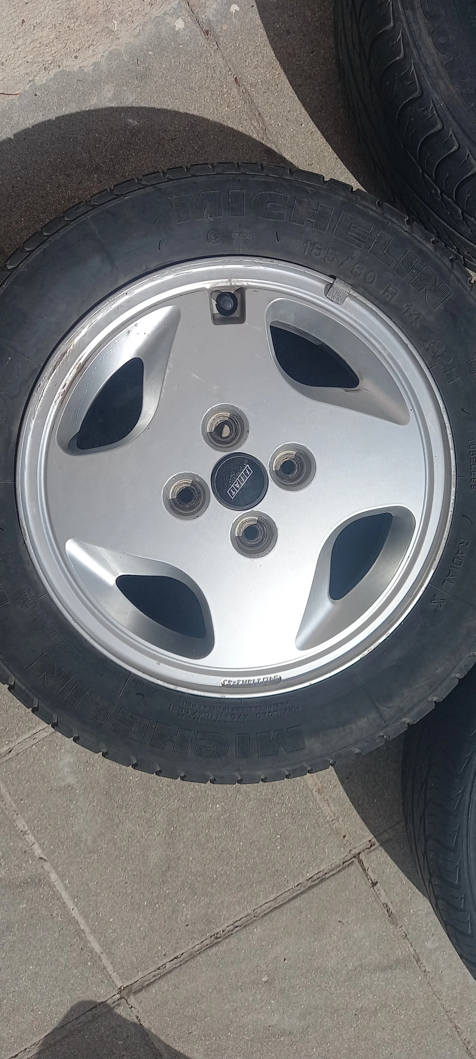 Fiat Punto 4x98 R14 ET43, снимка 4 - Автомобили и джипове - 56245482