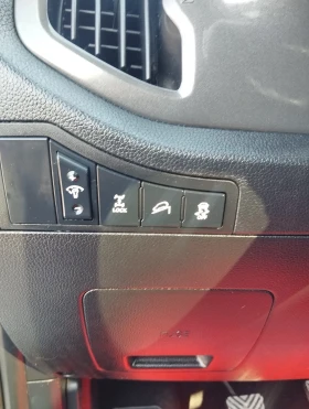 Kia Sportage 2.0 184к.с.4X4 KEYLEES КАМЕРА НАВИГАЦИЯ ПАНОРАМА , снимка 12