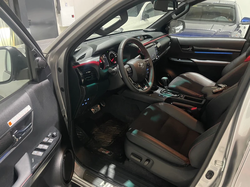 Toyota Hilux GR SPORT ЧИСТО НОВА ЛИЗИНГ, снимка 9 - Автомобили и джипове - 47835475