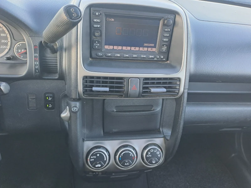 Honda Cr-v 2, 0i, AVTOMATIK, КОЖА, снимка 14 - Автомобили и джипове - 52202089