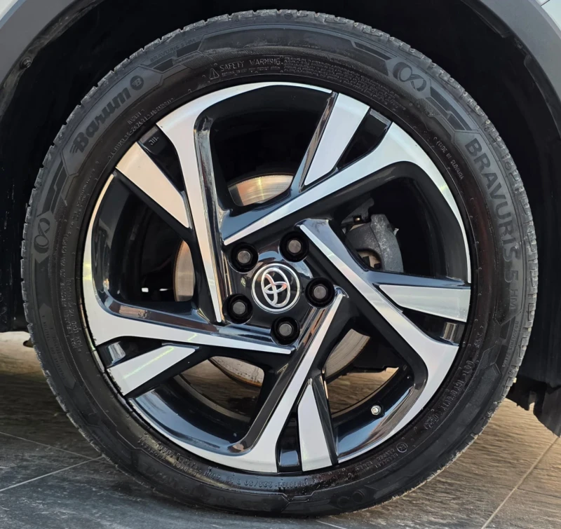 Toyota C-HR 2000cm3 HYBRID FACE LIFT, снимка 9 - Автомобили и джипове - 52818073