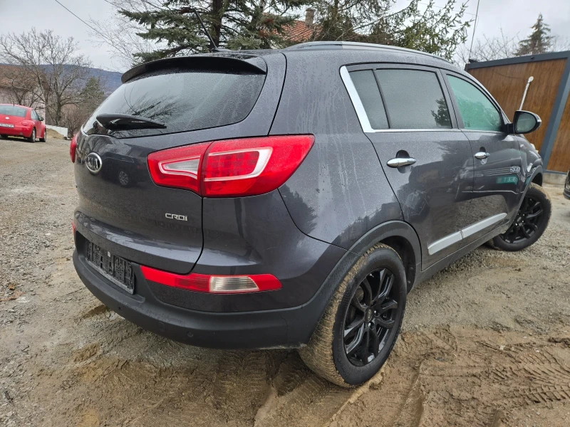 Kia Sportage Перфектен автомобил. 4?4, снимка 5 - Автомобили и джипове - 53305511