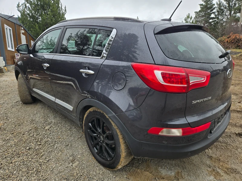 Kia Sportage Перфектен автомобил. 4?4, снимка 6 - Автомобили и джипове - 53305511