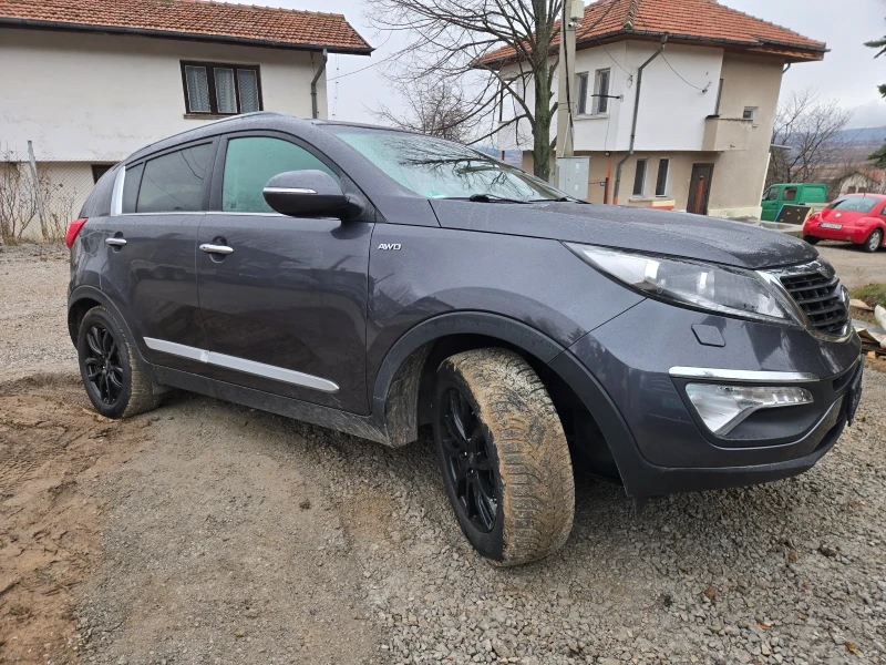 Kia Sportage Перфектен автомобил. 4?4, снимка 3 - Автомобили и джипове - 53305511