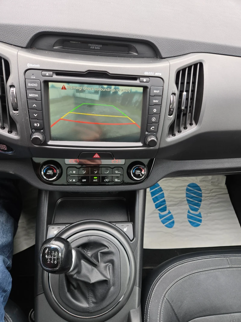 Kia Sportage Перфектен автомобил. 4?4, снимка 14 - Автомобили и джипове - 53305511