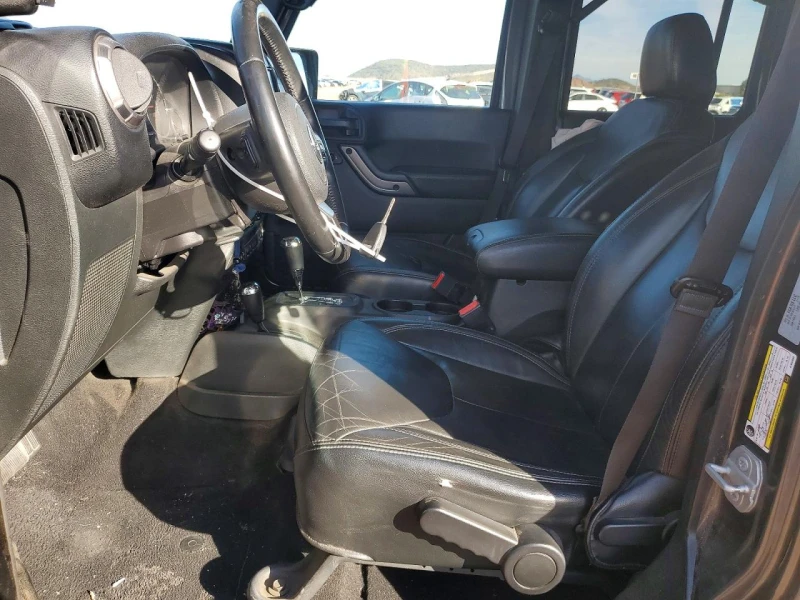 Jeep Wrangler 3.6* UNLIMITED SAHARA, снимка 8 - Автомобили и джипове - 53403725