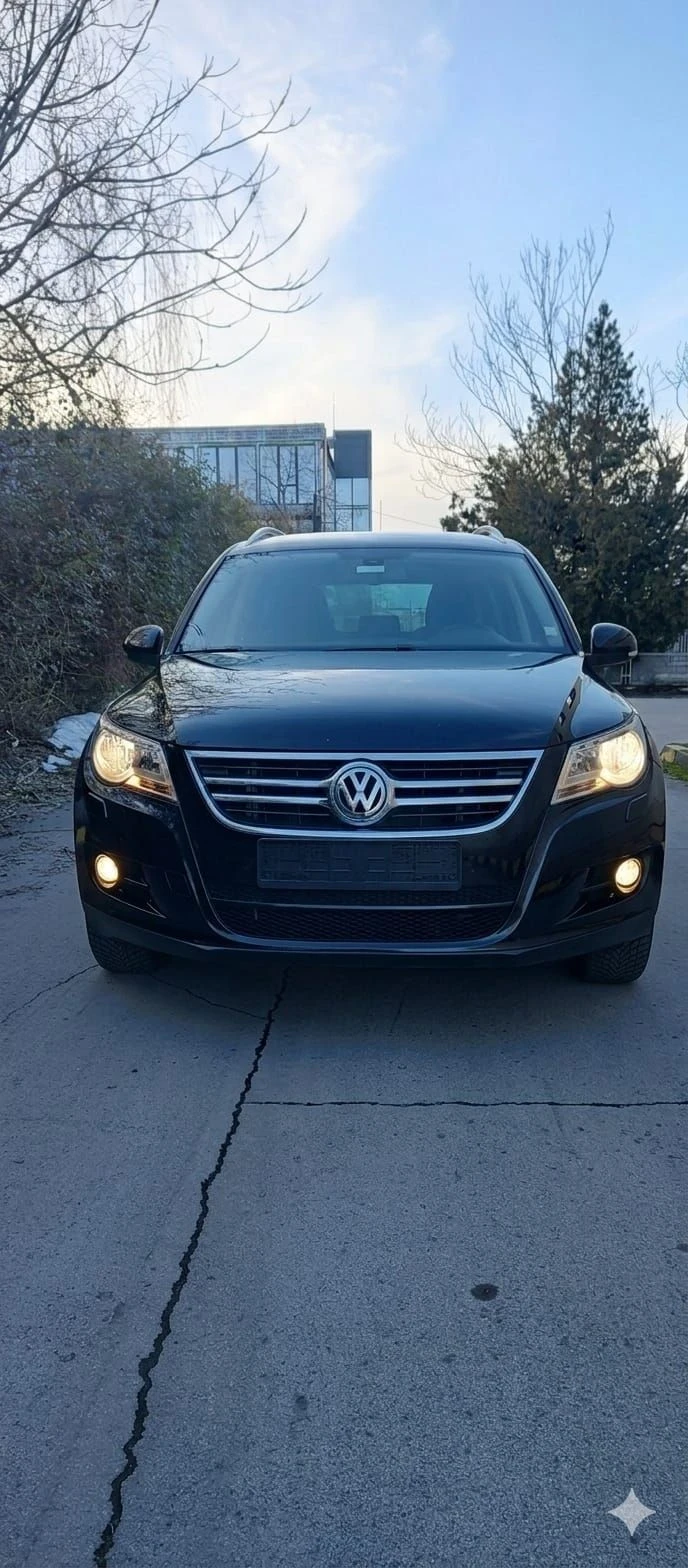 VW Tiguan 2.0TDI 140 к.с. 4х4, снимка 2 - Автомобили и джипове - 53657344