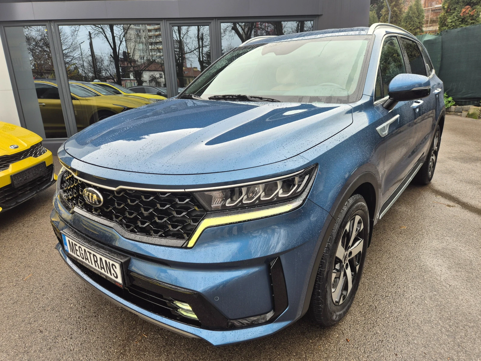 Kia Sorento 2.2 CRDI 4X2 Наличен в БГ - изображение 2