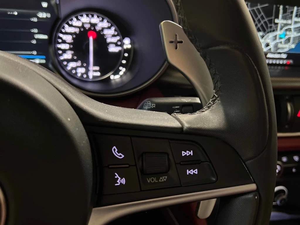 Alfa Romeo Stelvio * Ti Sport * CARFAX * ��� ������������ ������ | Mobile.bg � ����������� 17