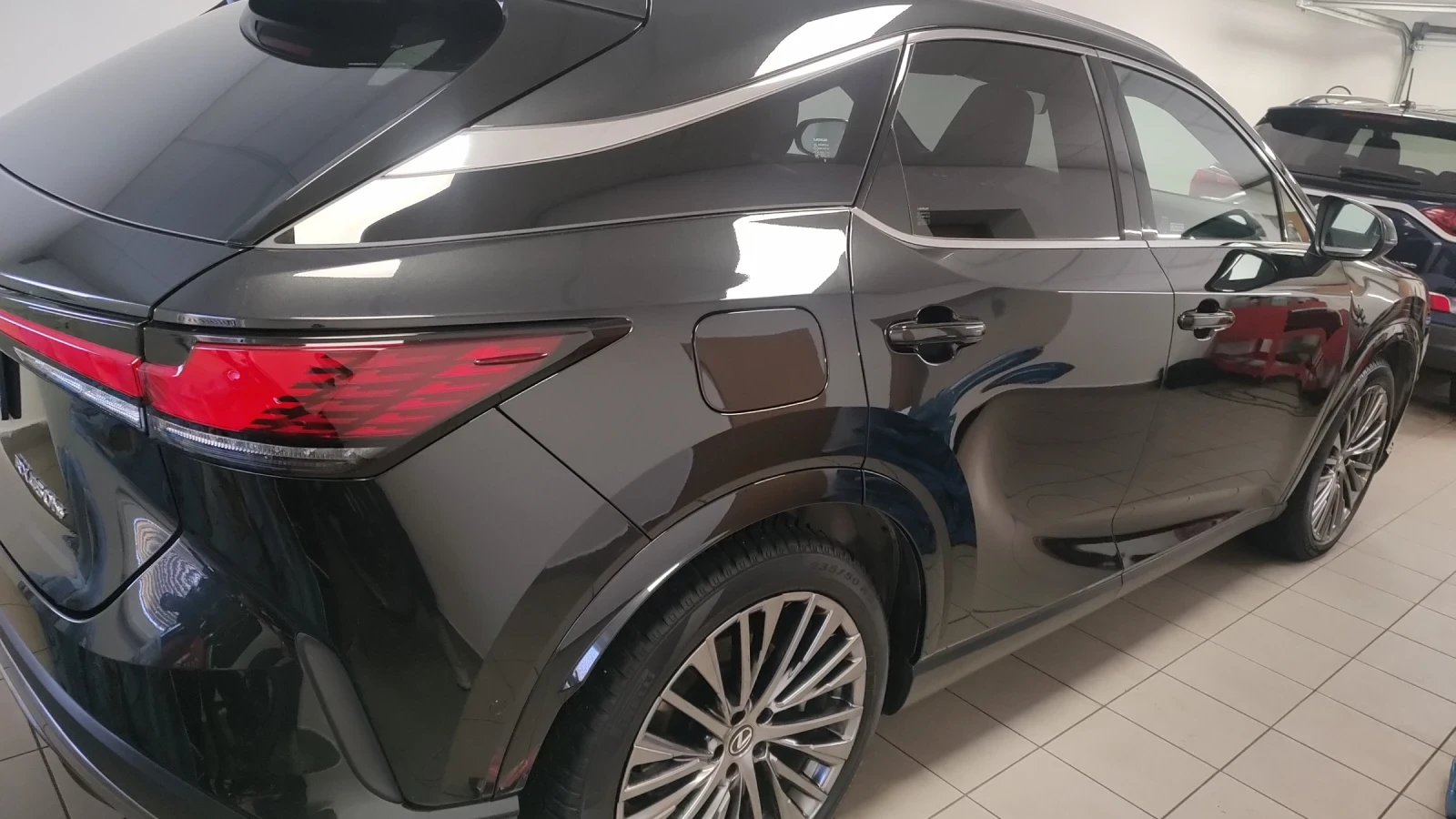 Lexus RX 450h plus Luxury/Plug in/360Camera/ML/HUD/Panorama/Гаранция  - изображение 2
