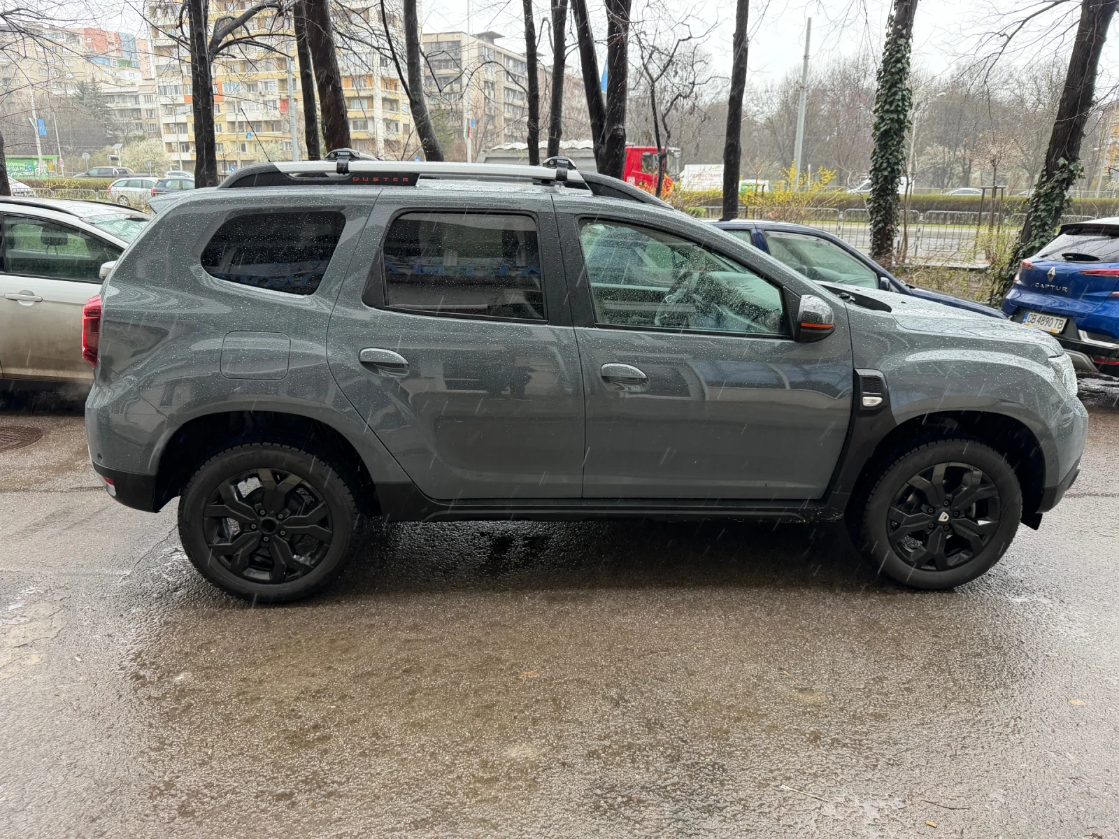 Dacia Duster Еxtreme, фабрична газ, снимка 2 - Автомобили и джипове - 54305912