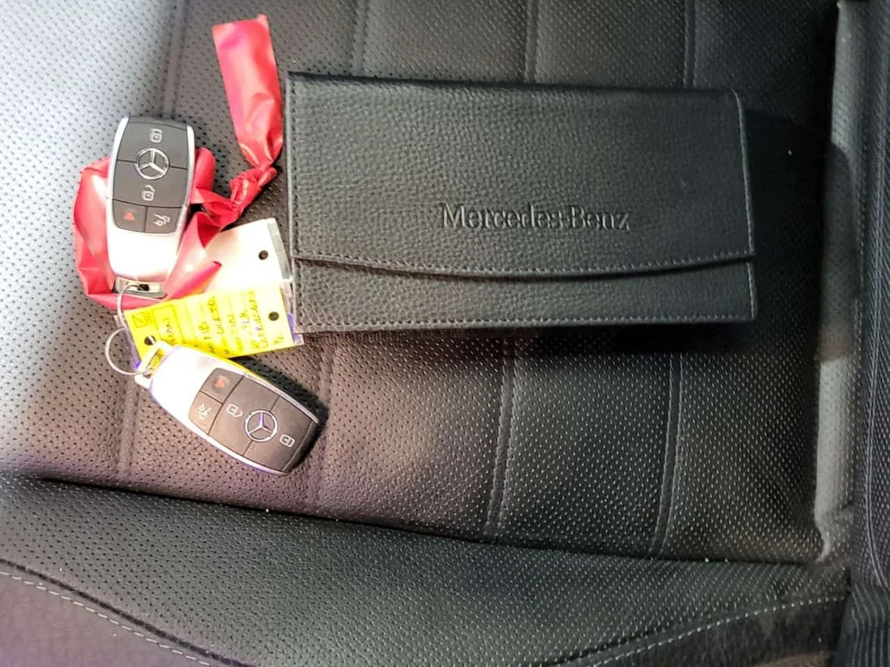 Mercedes-Benz GLE 350 * ДИСТРОНИК* AMBIENT* ПАНОРАМА* ДВА КЛЮЧА* , снимка 9 - Автомобили и джипове - 54053075