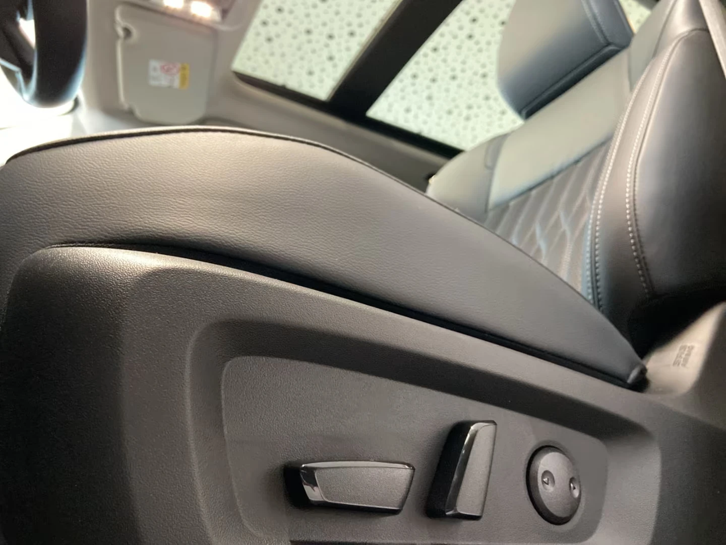 Mitsubishi Outlander 2.4PHEV/306HP/TOP/PANO/360/HUD/YAMAHA/202h, снимка 13 - Автомобили и джипове - 54371399