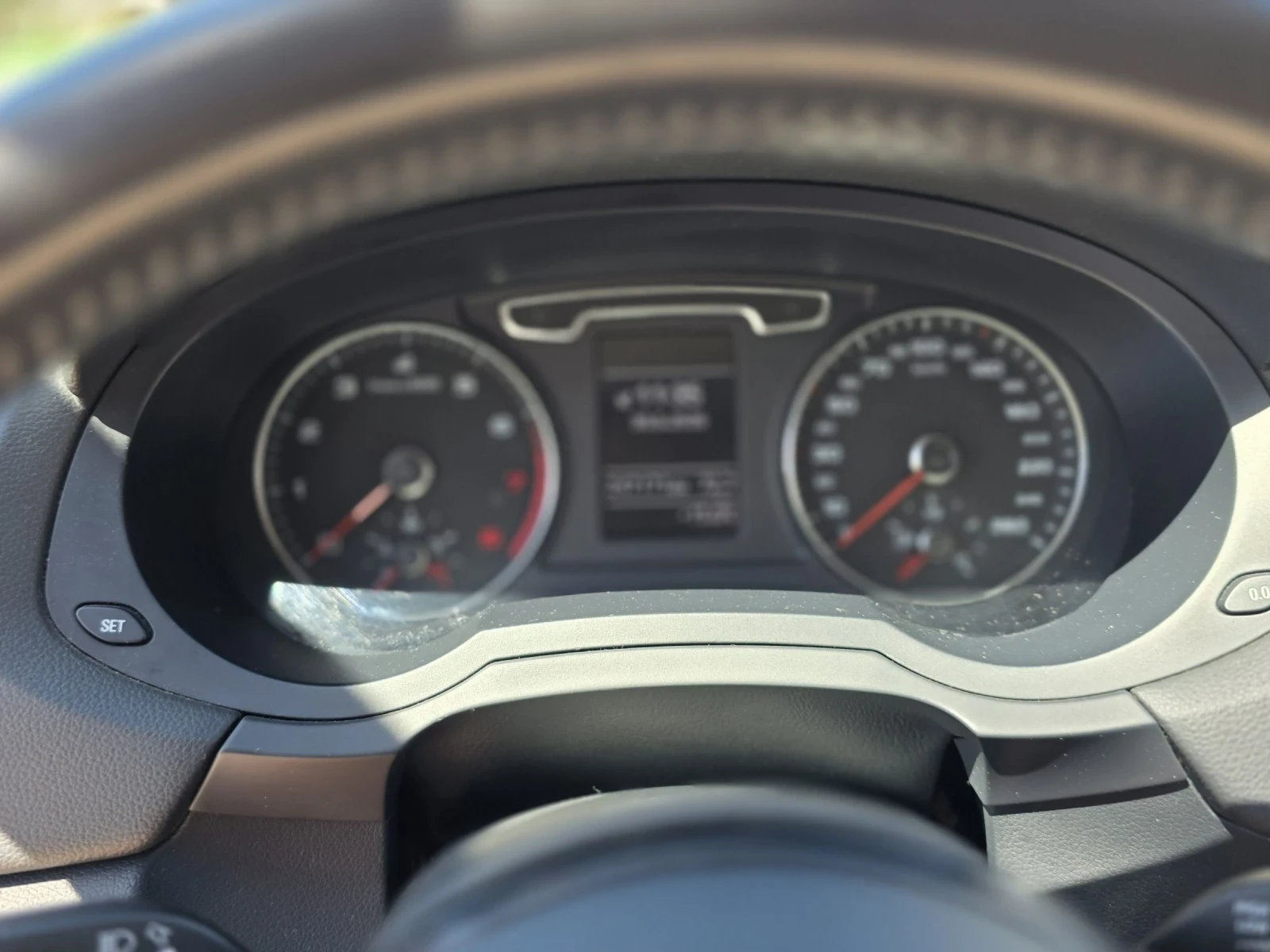 Audi Q3 Швейцария , снимка 14 - Автомобили и джипове - 54729239