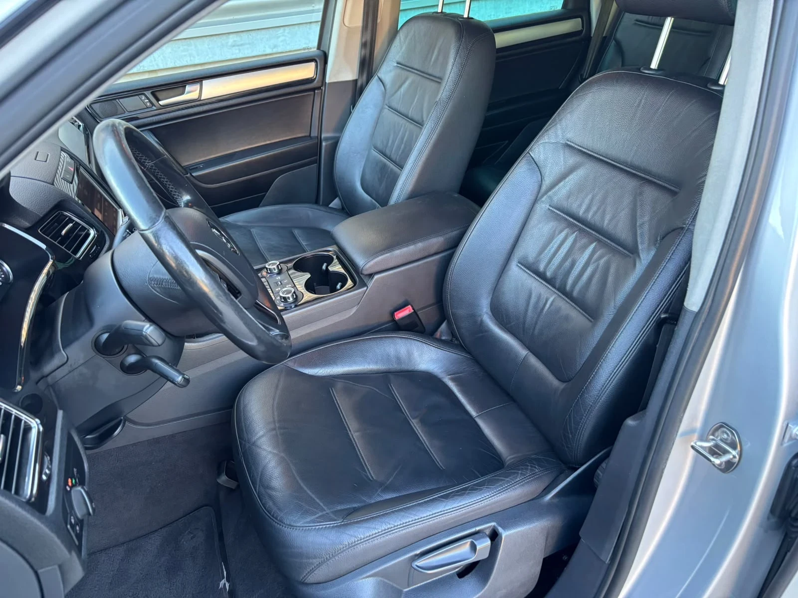 VW Touareg, снимка 7 - Автомобили и джипове - 54755696