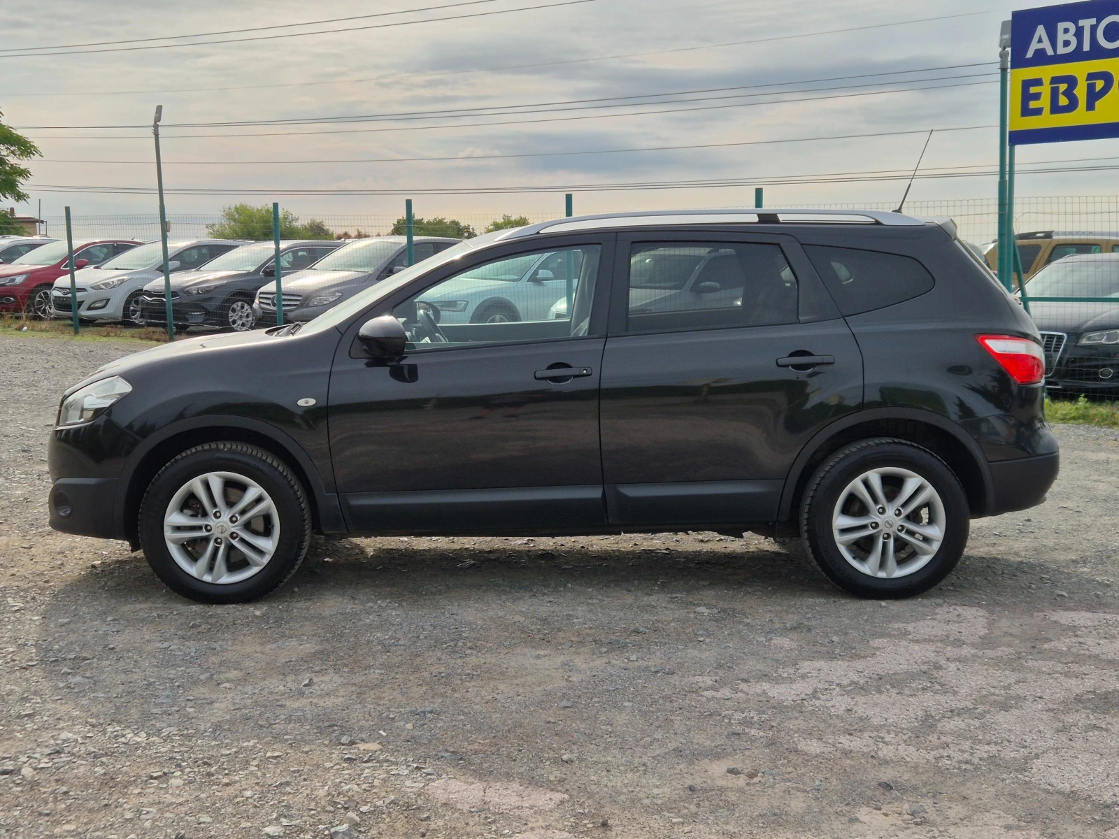 Nissan Qashqai + 2 1.6DCI , снимка 2 - Автомобили и джипове - 54952786