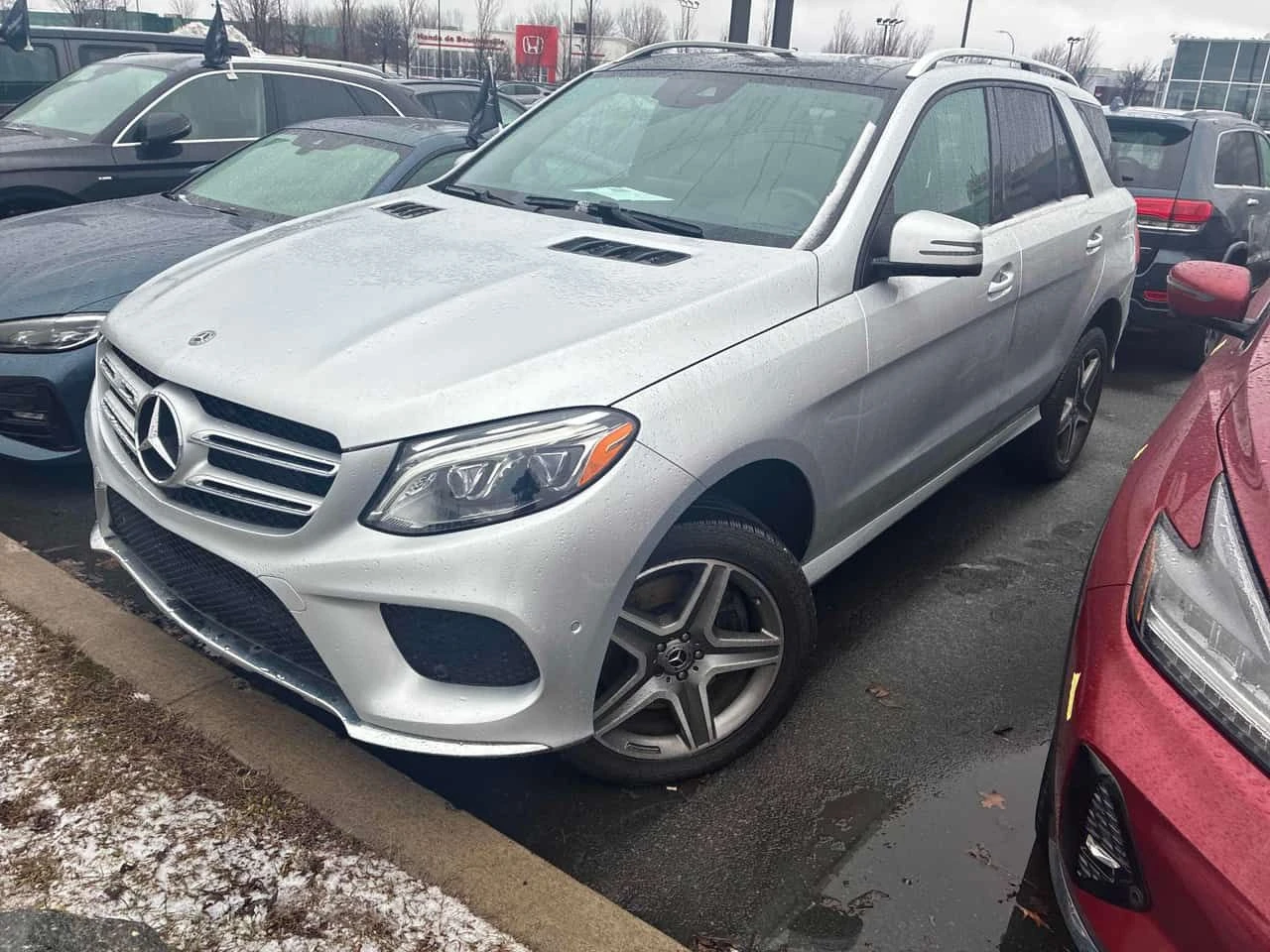 Mercedes-Benz GLE 400 * CARFAX * ОПЦИЯ ЗА ФИНАНСИРАНЕ