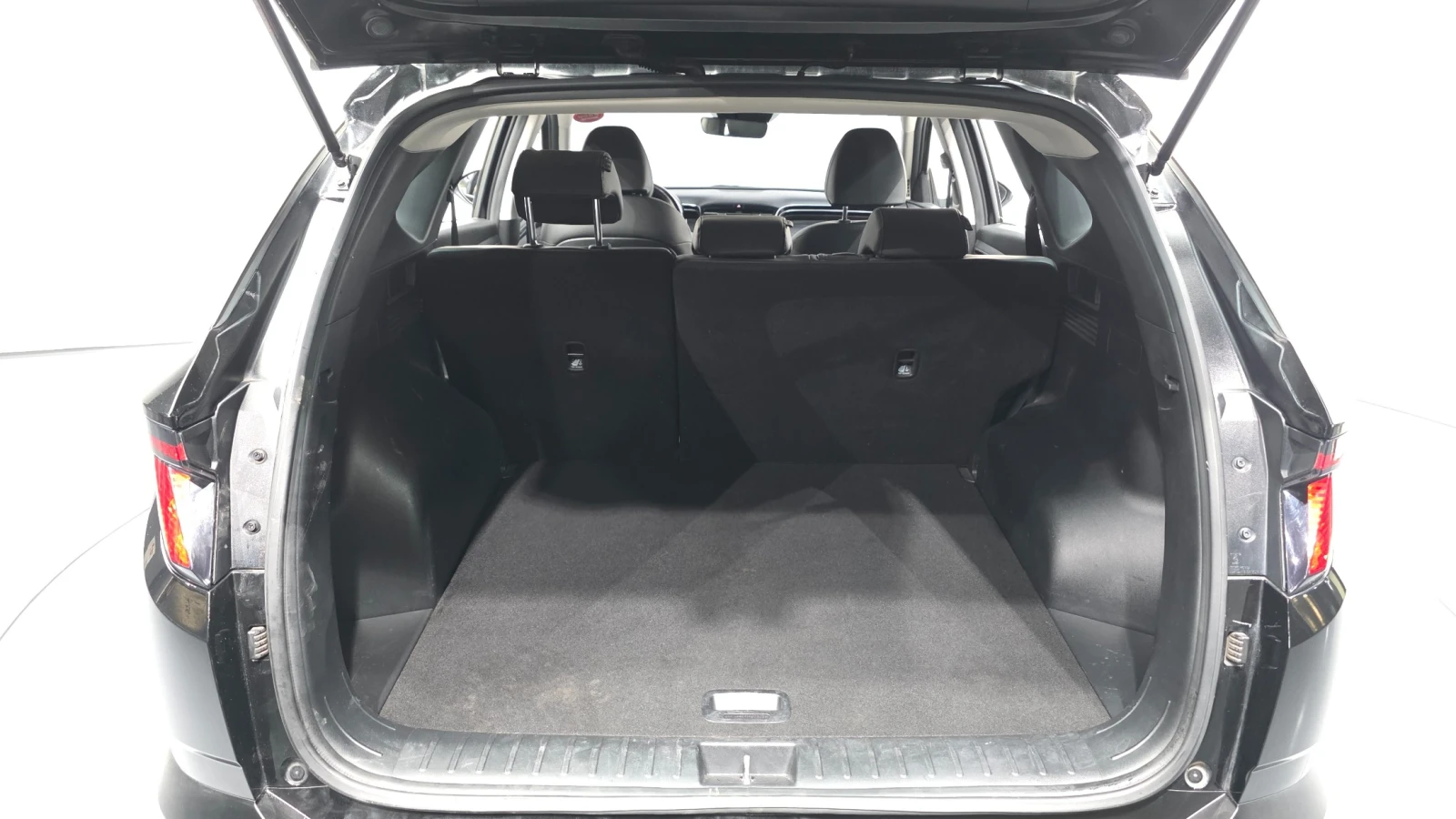Hyundai Tucson 1.6 T-GDi Premium, снимка 16 - Автомобили и джипове - 55528415
