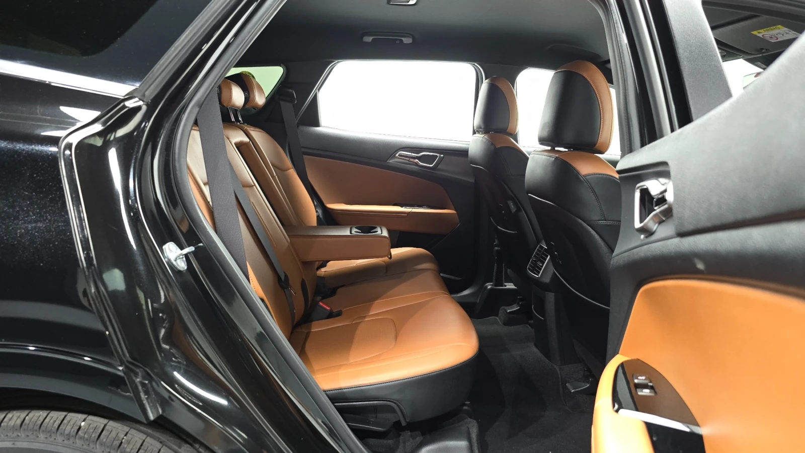Kia Sportage 2.0 Diesel 2WD Noblesse, снимка 9 - Автомобили и джипове - 55942667