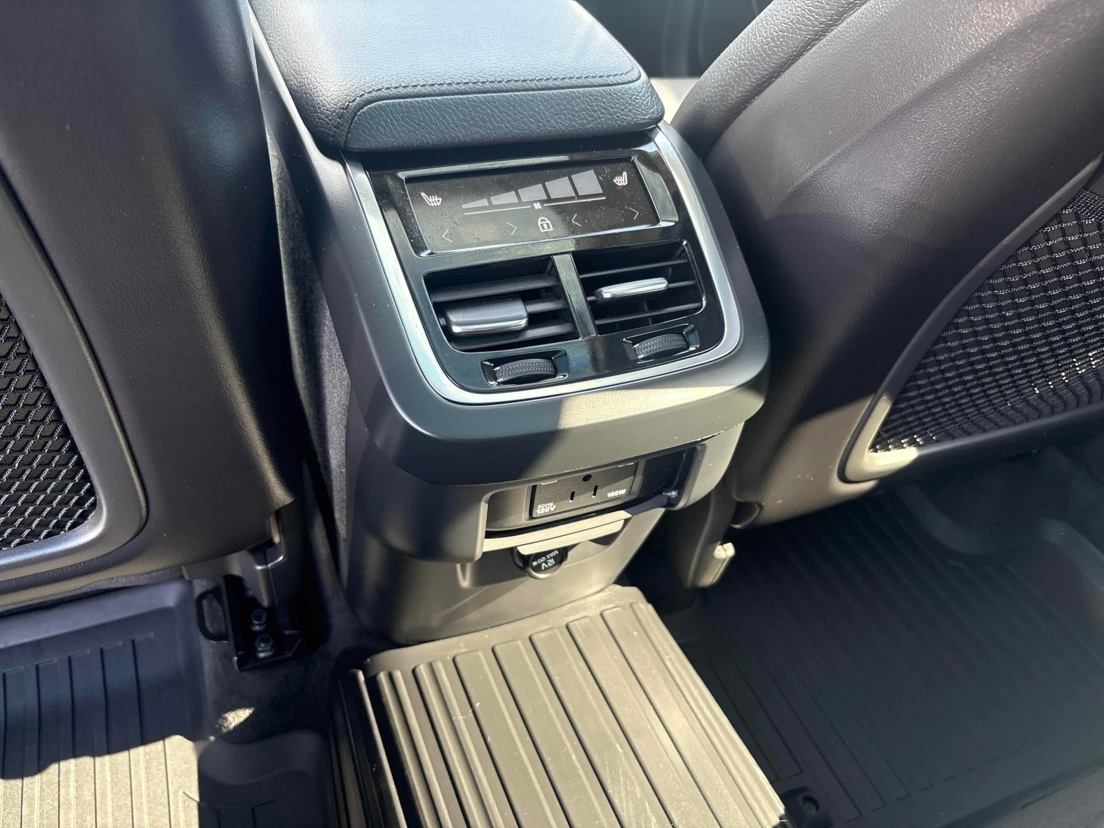 Volvo XC60 * Momentum * CARFAX * ОПЦИЯ ЗА ФИНАНСИРАНЕ , снимка 10 - Автомобили и джипове - 55979755