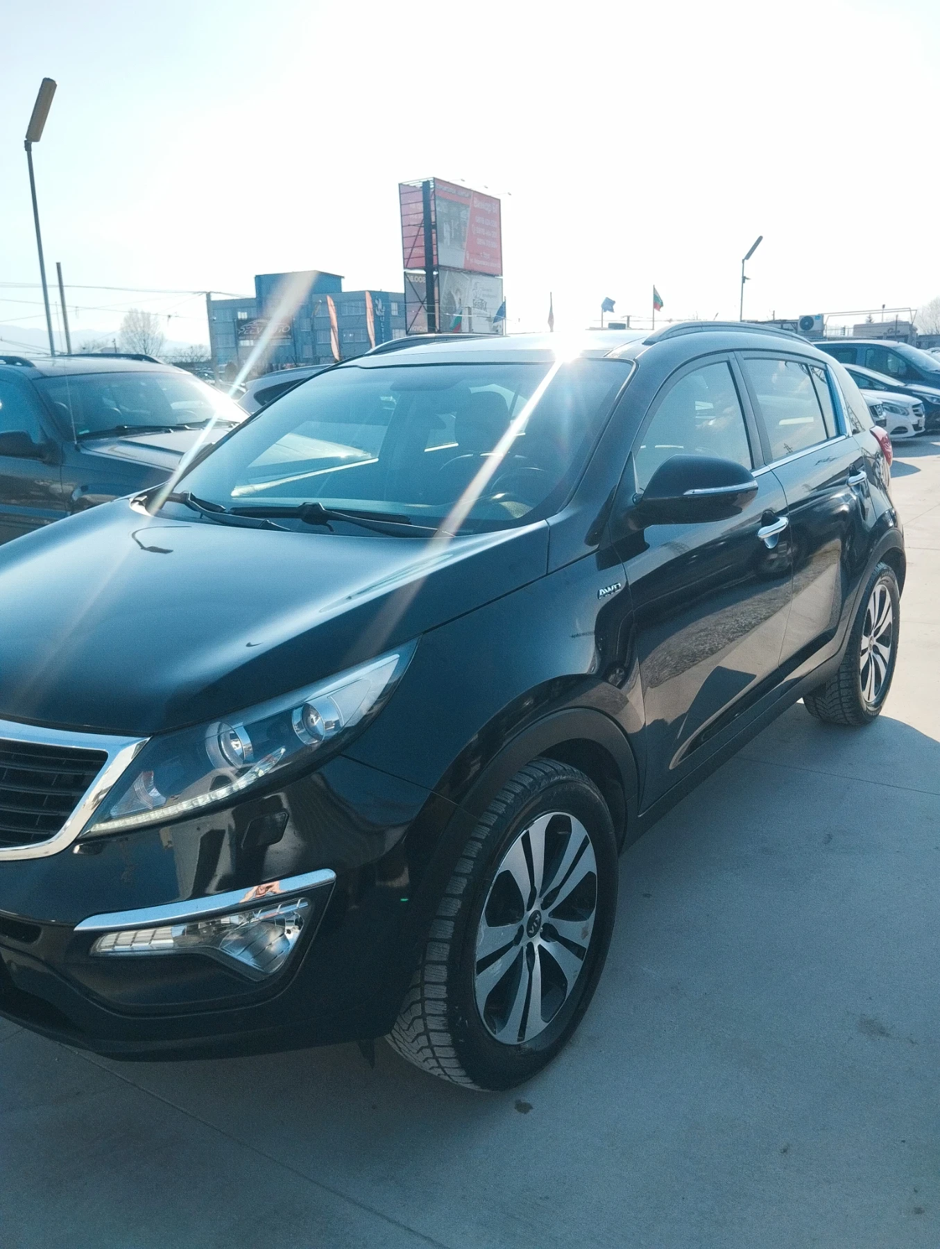 Kia Sportage 2.0 184к.с.4X4 KEYLEES КАМЕРА НАВИГАЦИЯ ПАНОРАМА , снимка 3 - Автомобили и джипове - 56107207