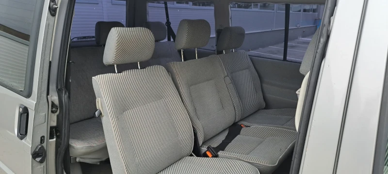 VW T4 Caravelle 2.5TDI 102к.с, снимка 10 - Бусове и автобуси - 48104189