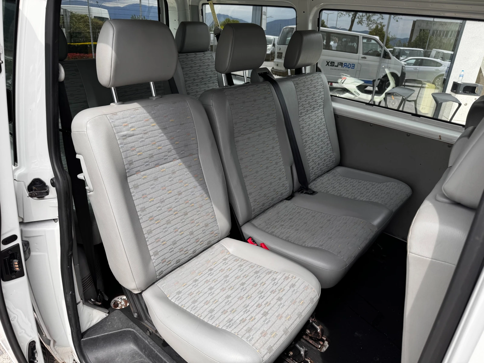 VW Transporter 2.0TDI 9-местен 2xКлима Euro 5  - изображение 7