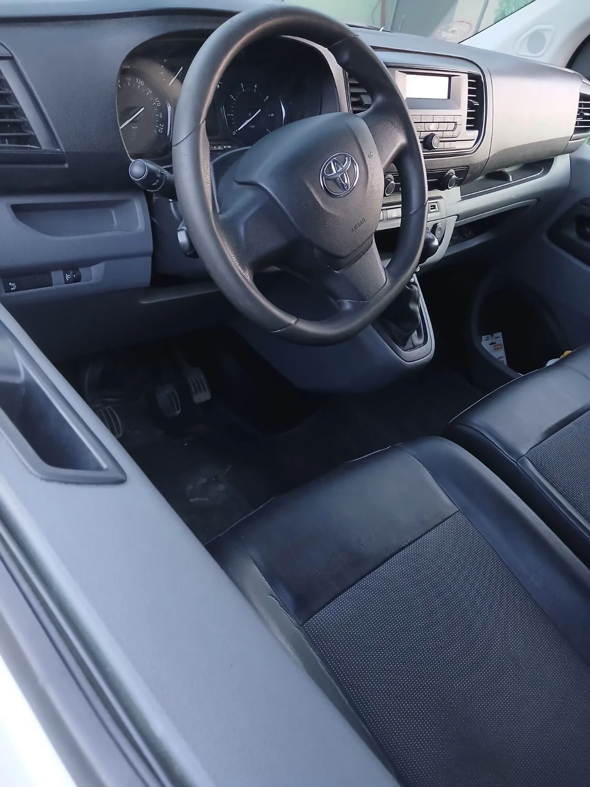 Toyota Proace, снимка 6 - Бусове и автобуси - 55931763