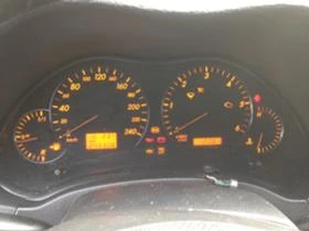 Toyota Avensis 2.2 D-CAT, снимка 13