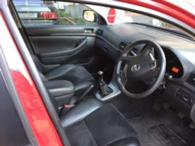 Toyota Avensis 2.2 D-CAT, снимка 9