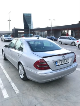 Mercedes-Benz E 220, снимка 3