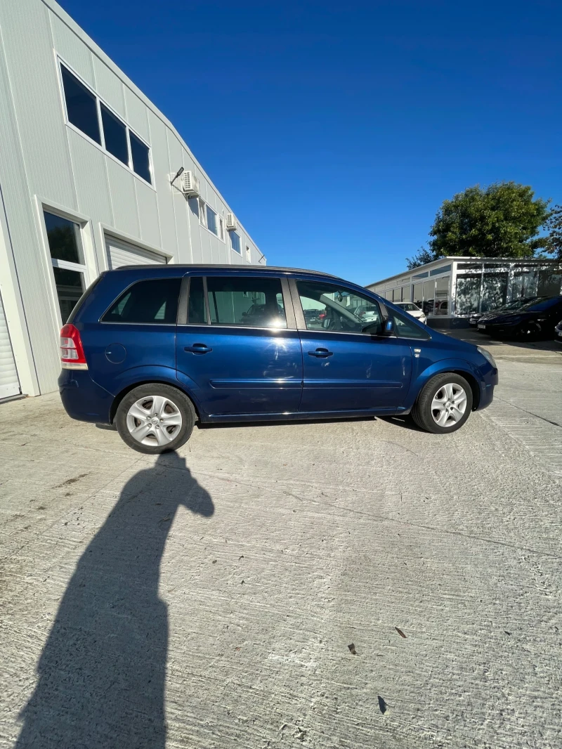 Opel Zafira 1.7CDTI, снимка 5 - Автомобили и джипове - 47800093