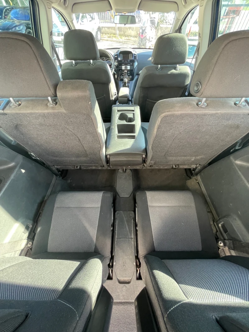 Opel Zafira 1.7CDTI, снимка 12 - Автомобили и джипове - 47800093
