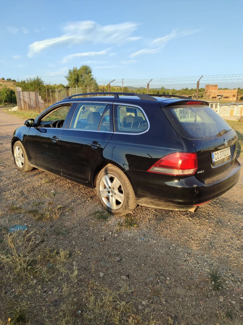 VW Golf Variant 1.6 DSG, снимка 4 - Автомобили и джипове - 49387831