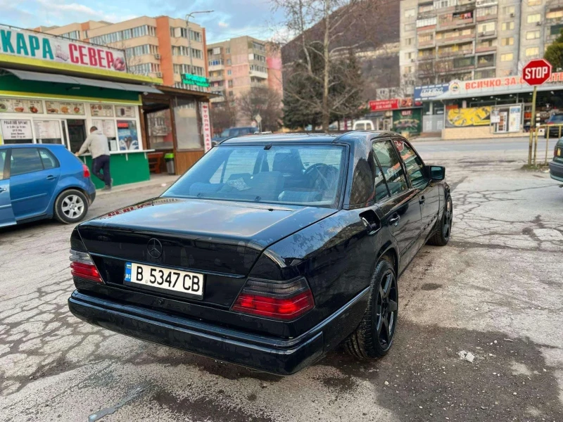 Mercedes-Benz 124, снимка 2 - Автомобили и джипове - 49452305