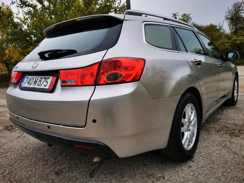 Honda Accord 2.2 I-DTEC, снимка 3 - Автомобили и джипове - 52370619