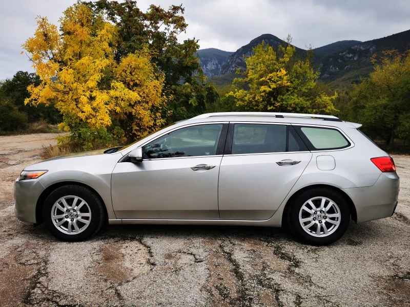 Honda Accord 2.2 I-DTEC, снимка 5 - Автомобили и джипове - 52370619