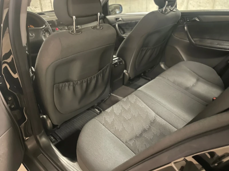 Mercedes-Benz C 180 AVTOMAT* KOMPRESOR, снимка 9 - Автомобили и джипове - 52867693