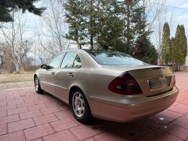 Mercedes-Benz E 220 2.2cdi 150 коня, снимка 4 - Автомобили и джипове - 53181565