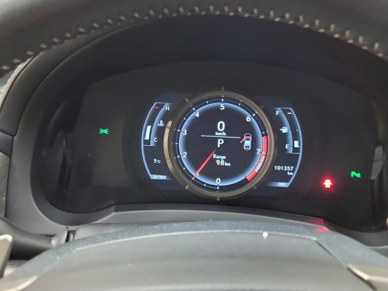 Lexus RC 350 2DR CPE AWD  CARFAX, снимка 11 - Автомобили и джипове - 53351444