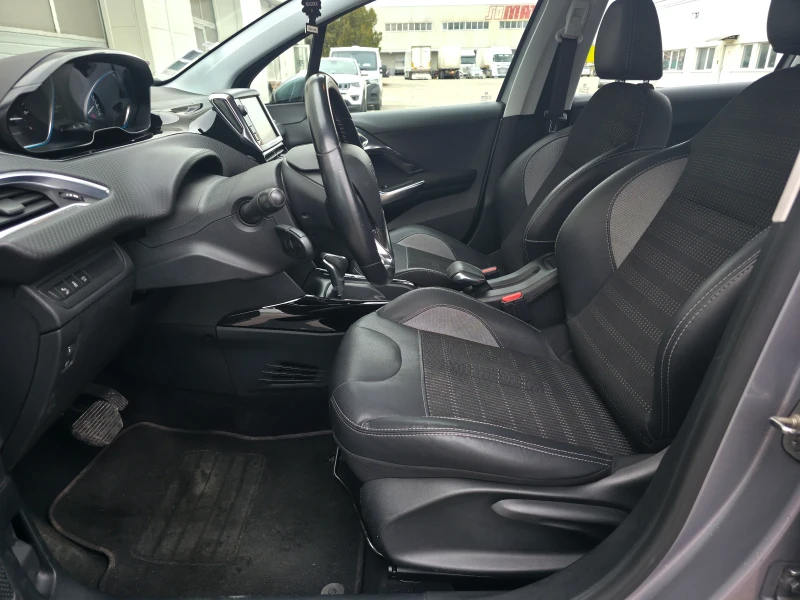 Peugeot 2008 Allure * CAMERA* * NAVI* 79k km, снимка 10 - Автомобили и джипове - 53454718