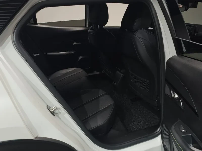 Peugeot 2008 EV GT - ���� 30% ����� | Mobile.bg � ����������� 11