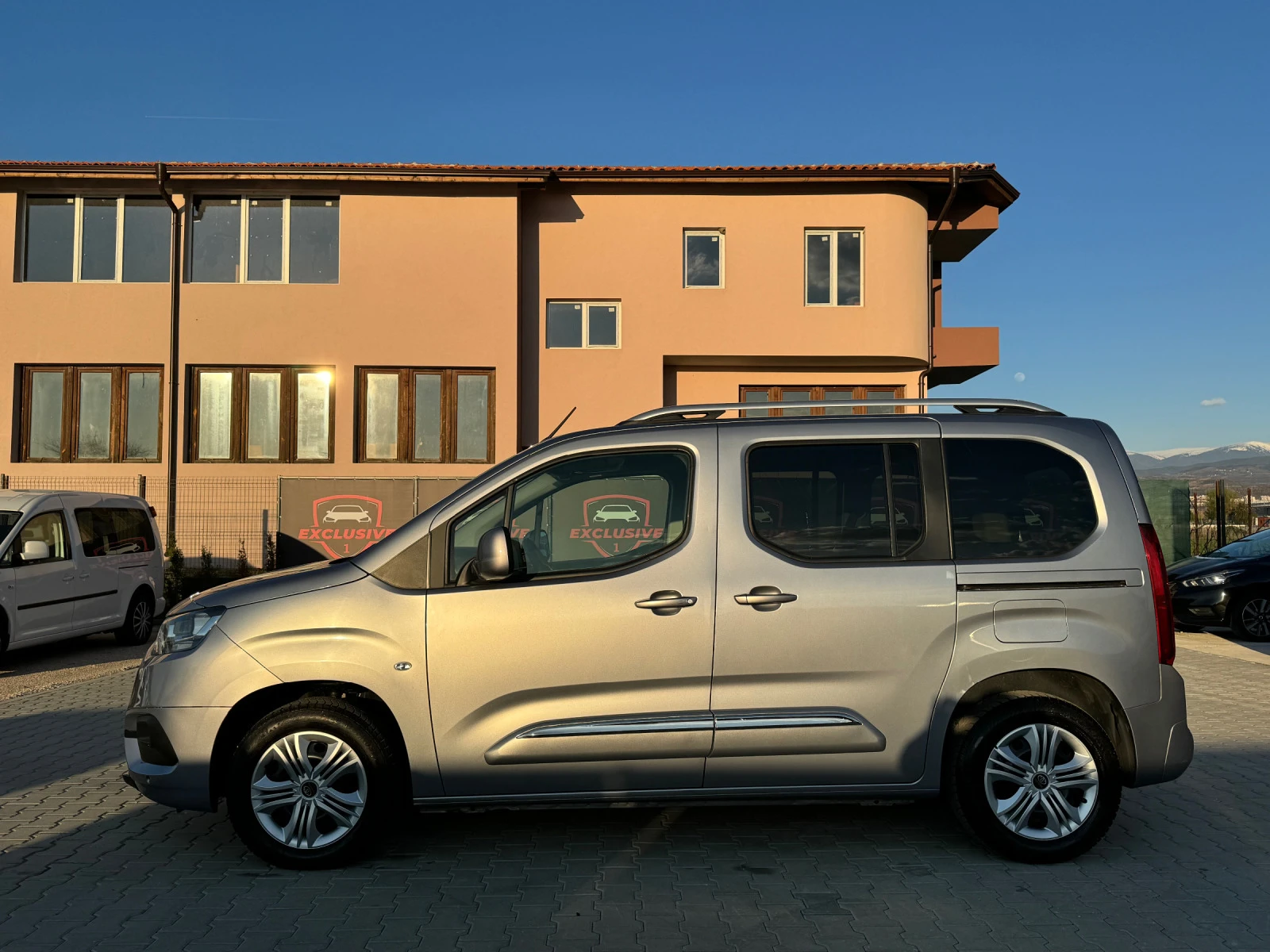 Toyota Proace City 1.5D 4+ 1 FULL - изображение 2