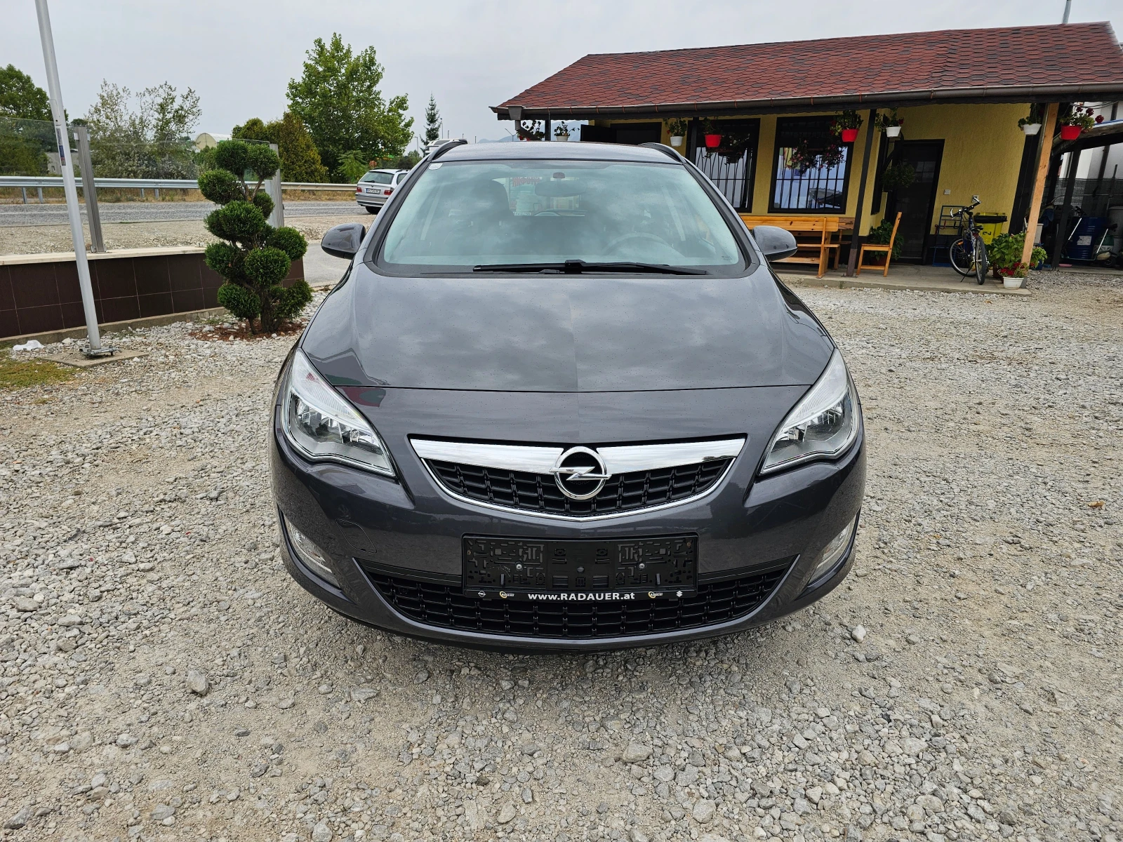 Opel Astra 1.3 CDTI EKOFLEX КЛИМАТИК - изображение 8