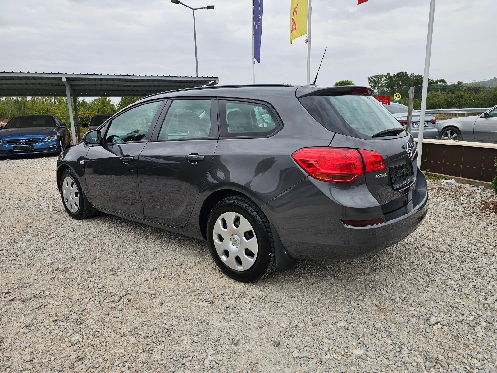 Opel Astra 1.3 CDTI EKOFLEX КЛИМАТИК - изображение 3