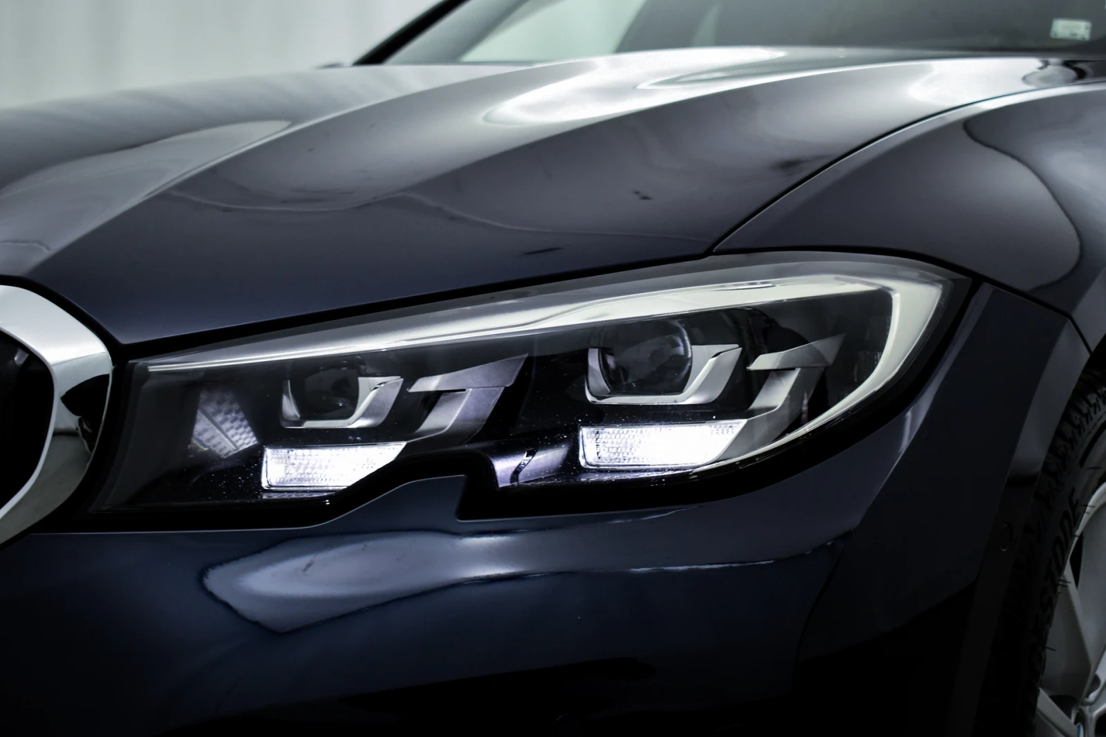 BMW 320 d xDrive Touring - изображение 7