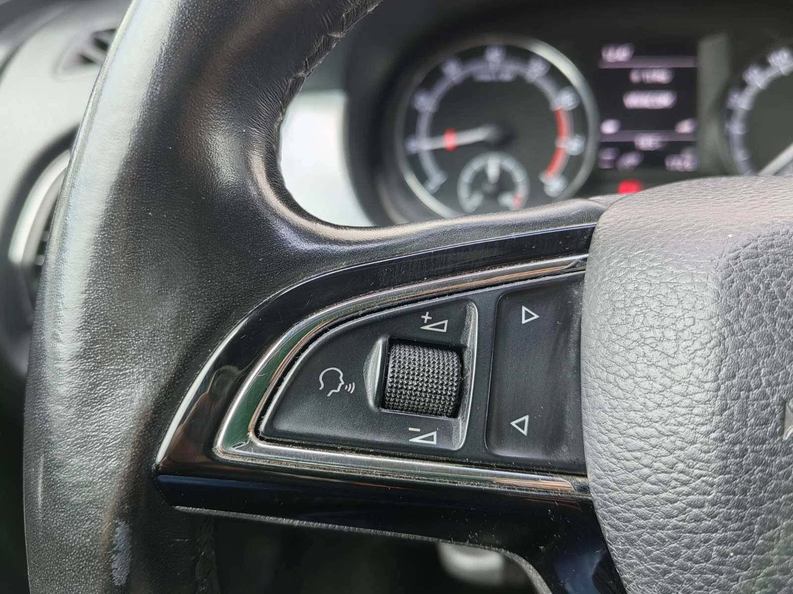 Skoda Fabia 1.0 MPI AMBITION | Mobile.bg — изображение 12