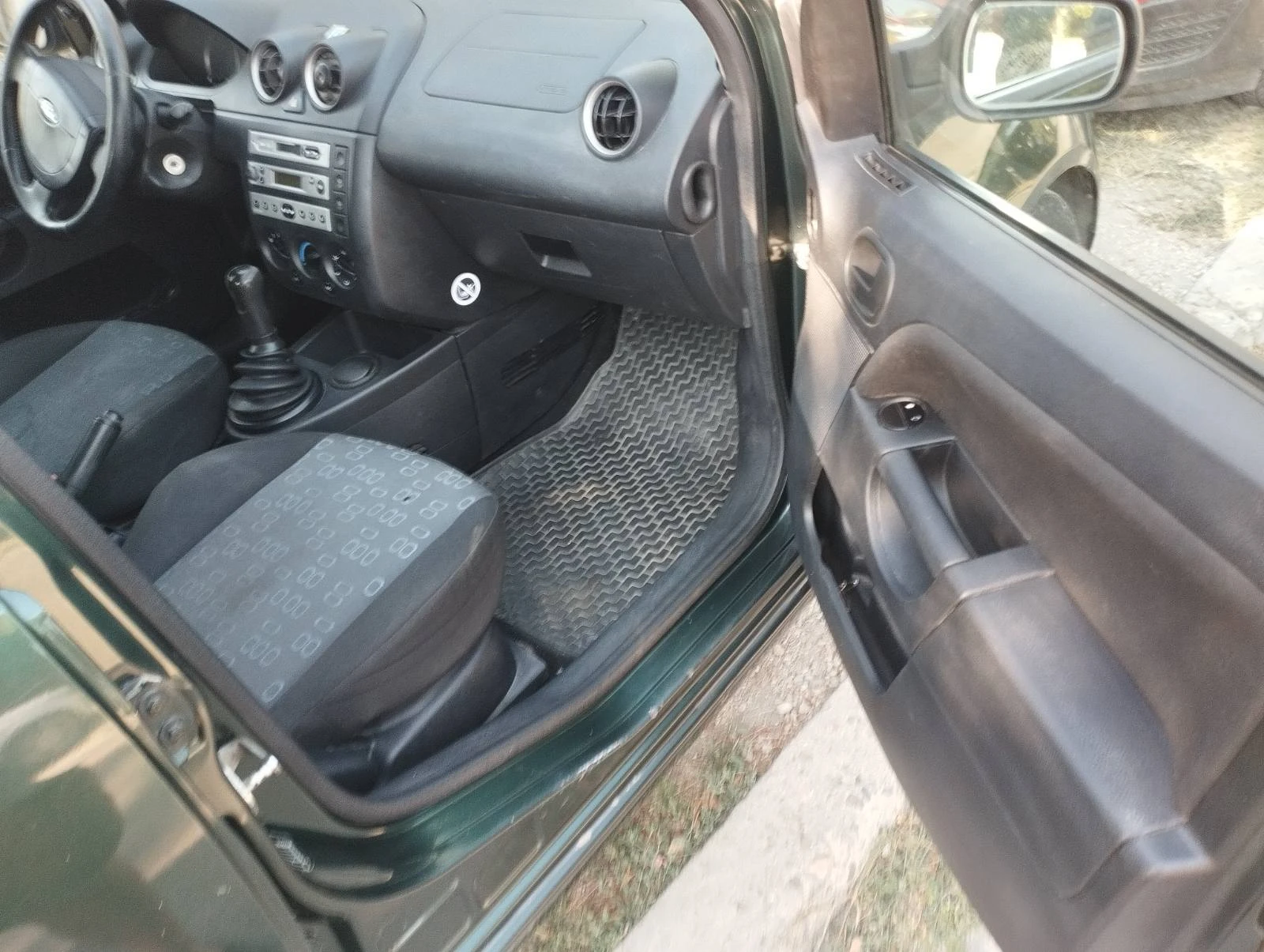 Ford Fiesta  - изображение 2