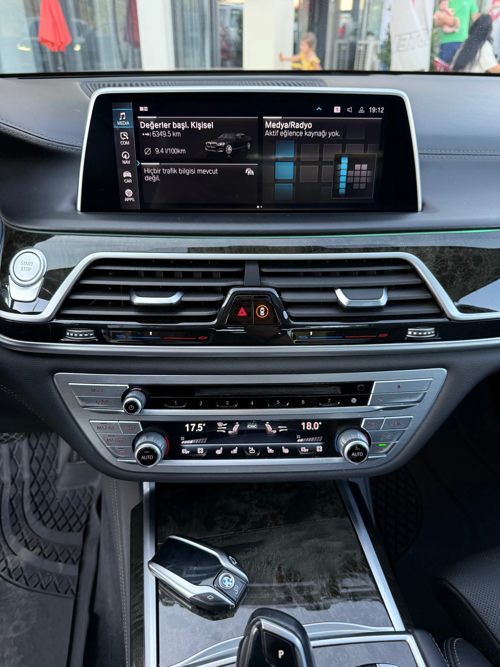 BMW 745 | Mobile.bg   11