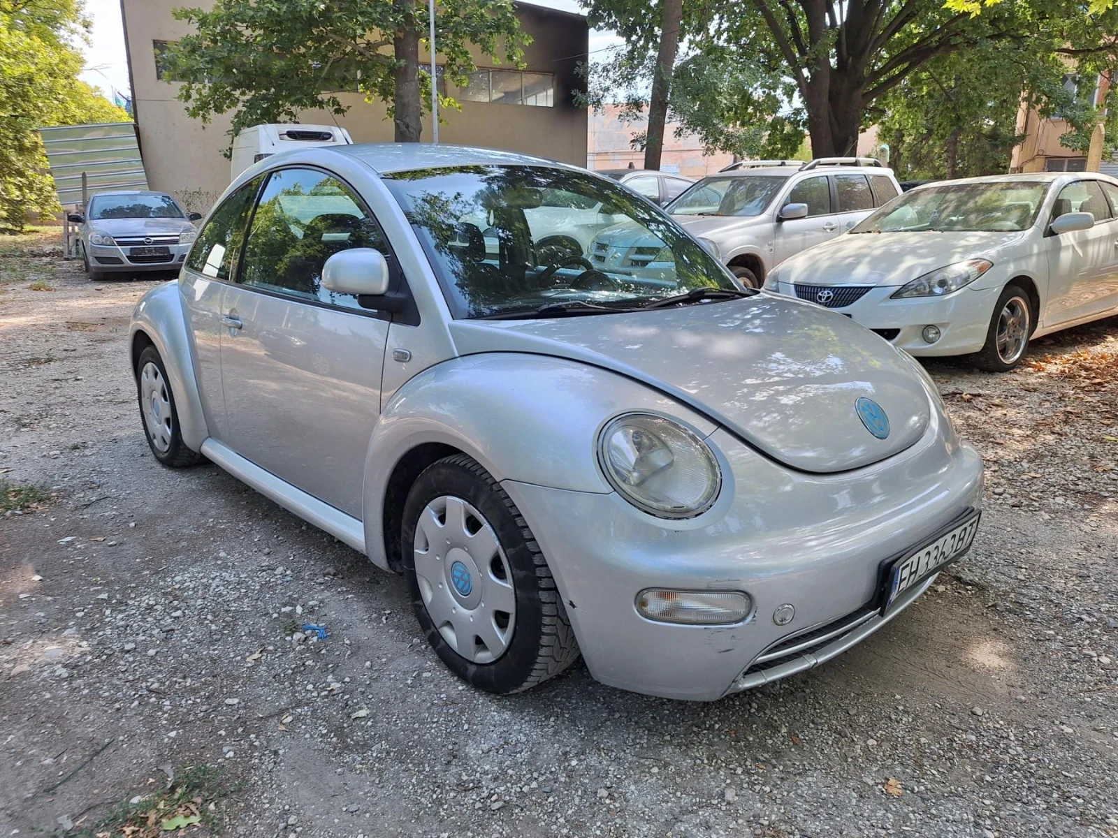 VW Beetle 1, 9 TDI 90к.с. запазен, без ръжда, с регистрация - изображение 3